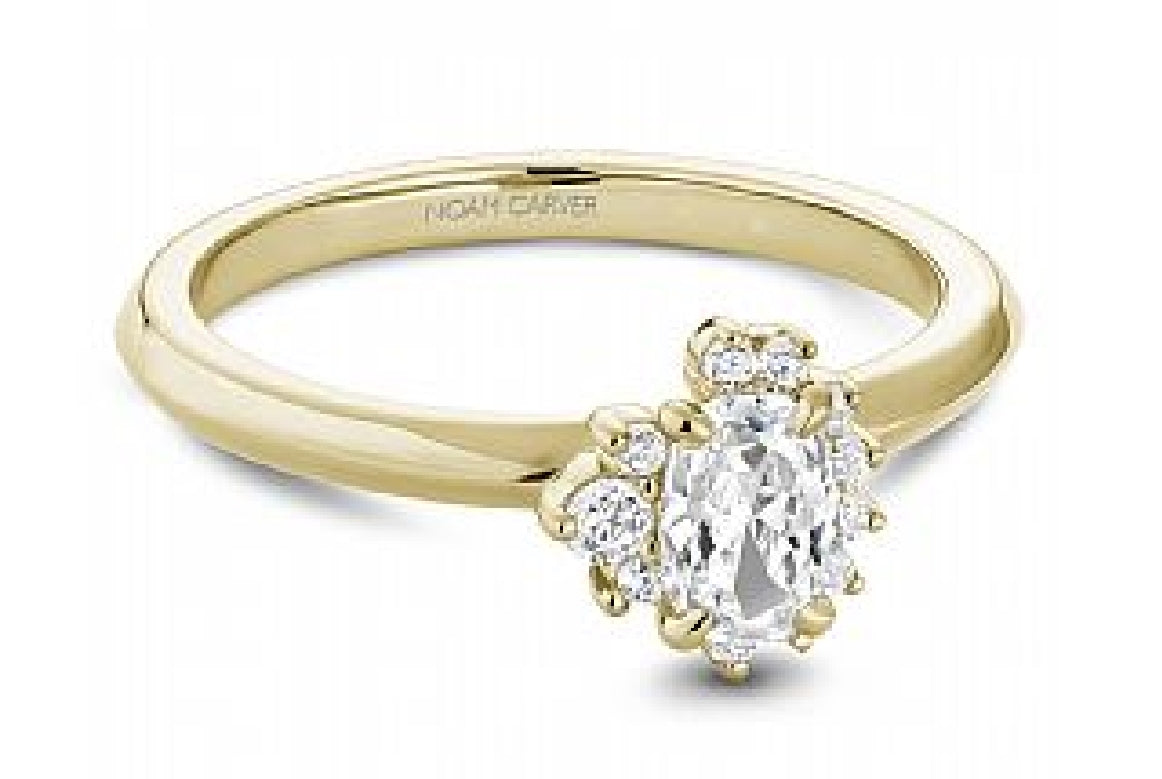 Lady's 14kt yellow gold NOAM CARVER STUDIO engagement ring set with 1 x 0.33ct oval cut diamond and 11 round brilliant cut diamonds = 0.10ct tw
Ring size = 6.5